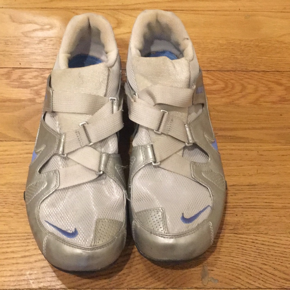 Nike Shoes - Picture 4 of 5